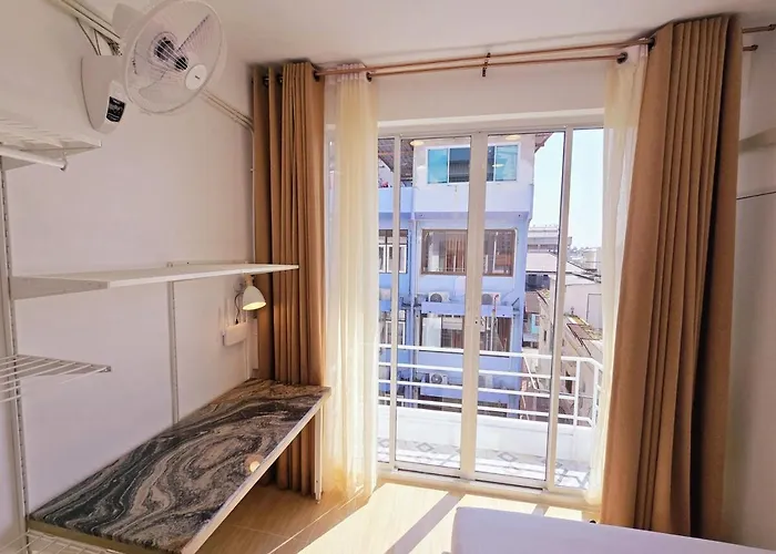 Crane Nest 11 Colorful View And Balcony 公寓